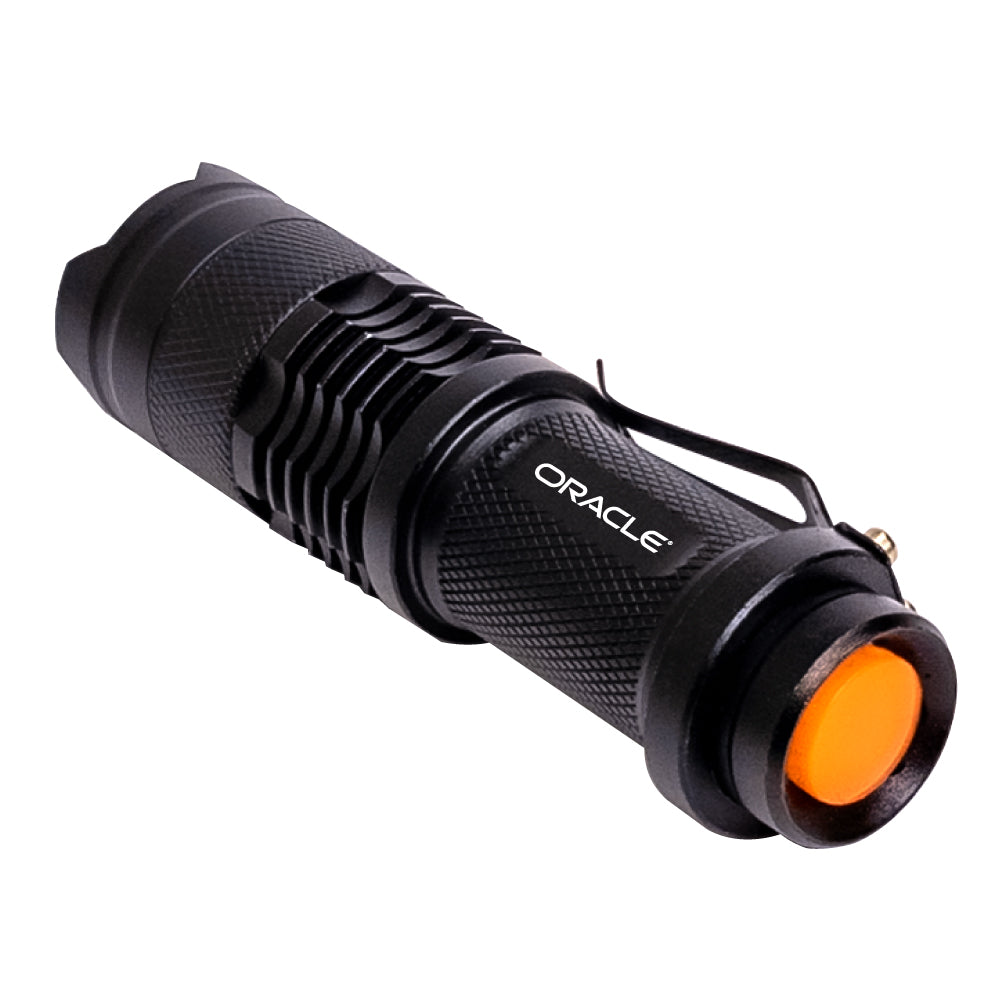 MI-9035  ADJUSTABLE FOCUS LED FLASHLIGHT W/ CLIP